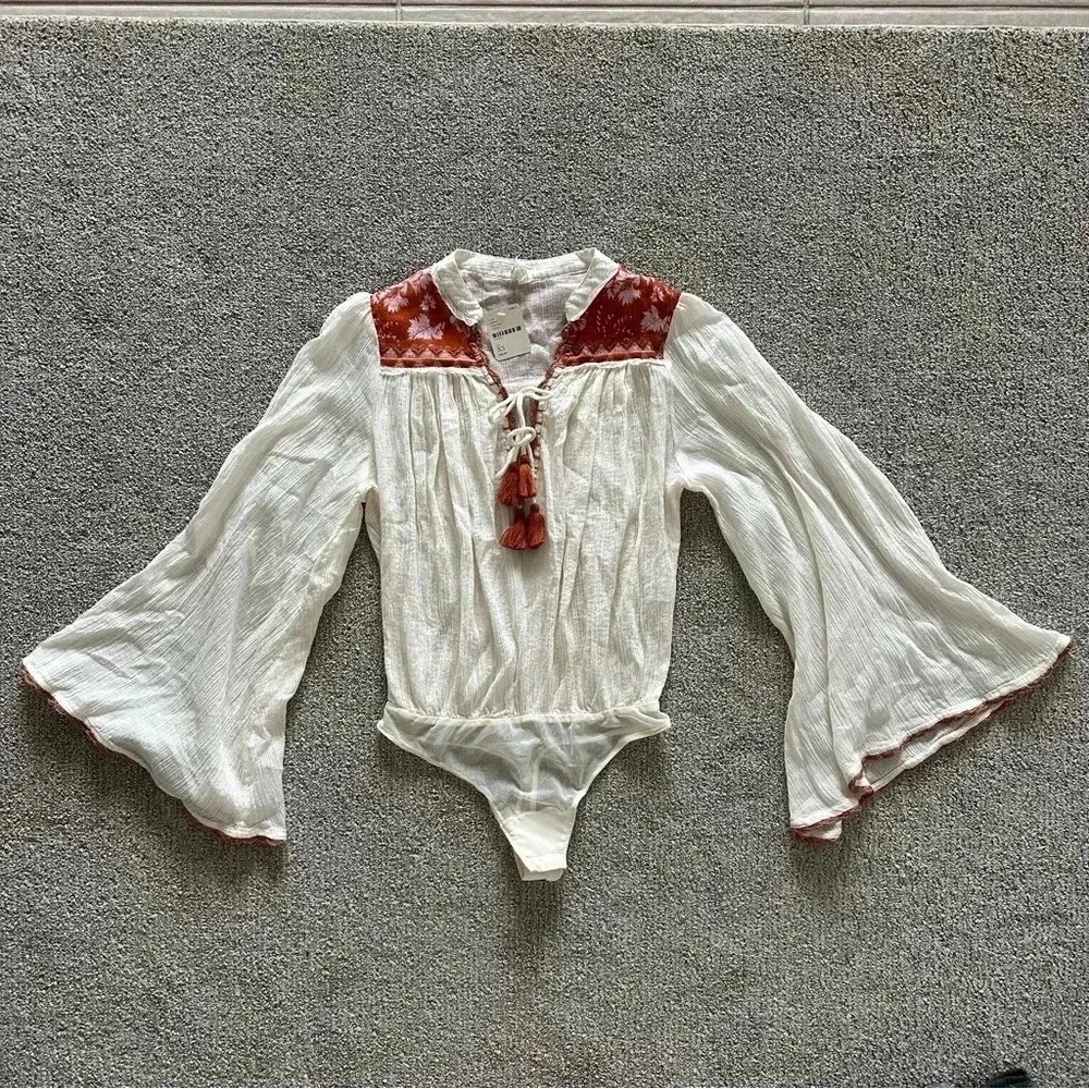 Free People‎ | Lana Bell Sleeve Embroidered Bodysuit XS